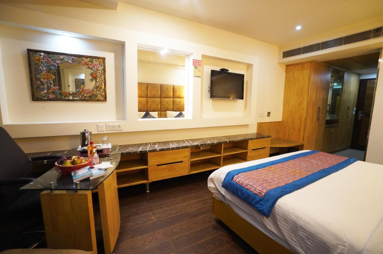 Airport Hotel Grand By Fantasia New Delhi Extérieur photo