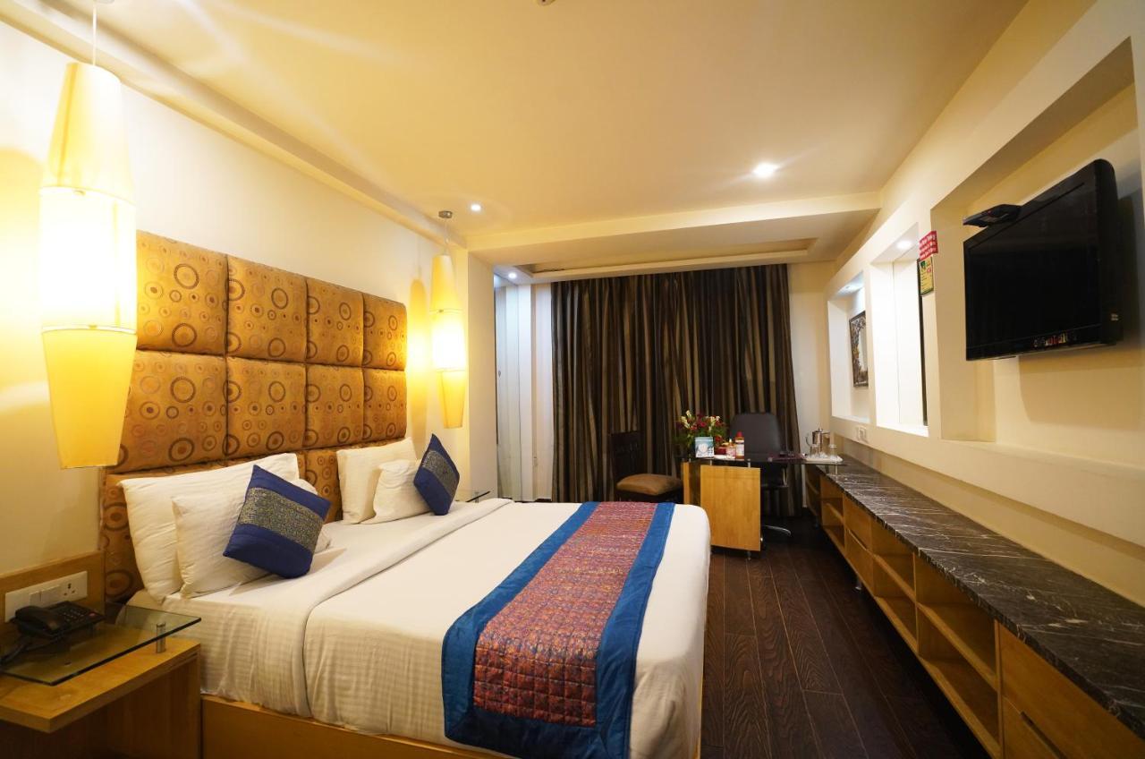 Airport Hotel Grand By Fantasia New Delhi Extérieur photo
