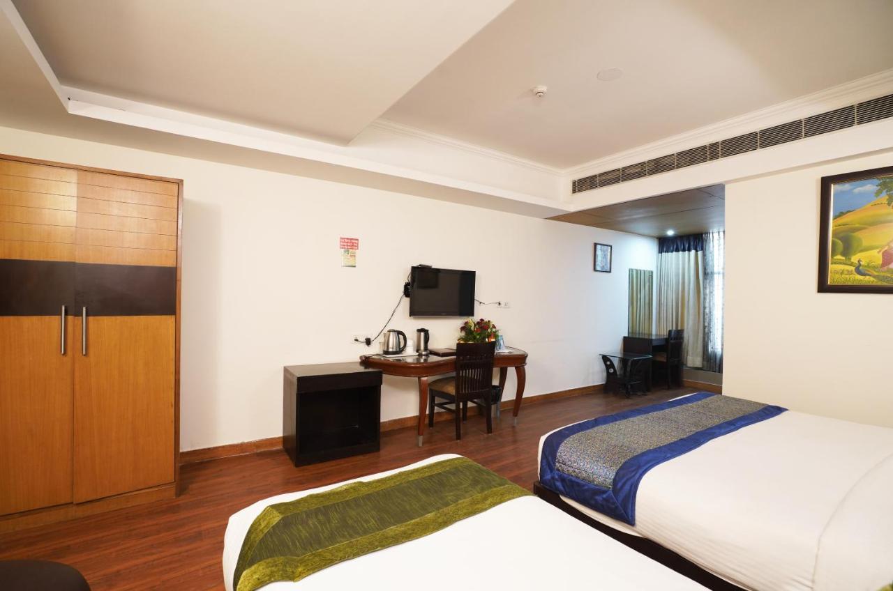 Airport Hotel Grand By Fantasia New Delhi Extérieur photo