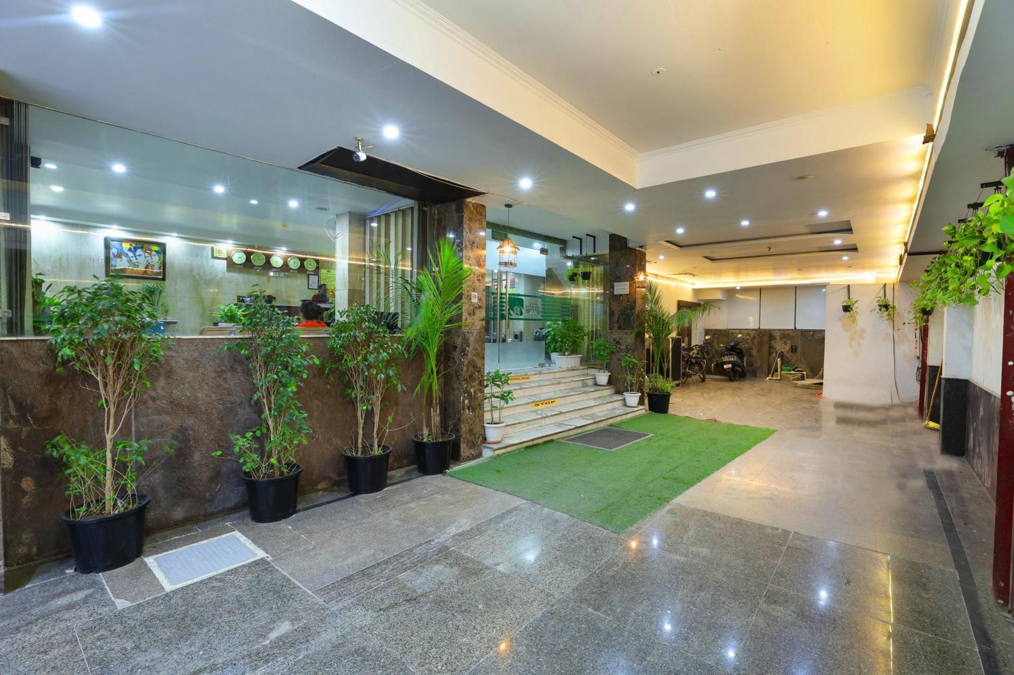 Airport Hotel Grand By Fantasia New Delhi Extérieur photo