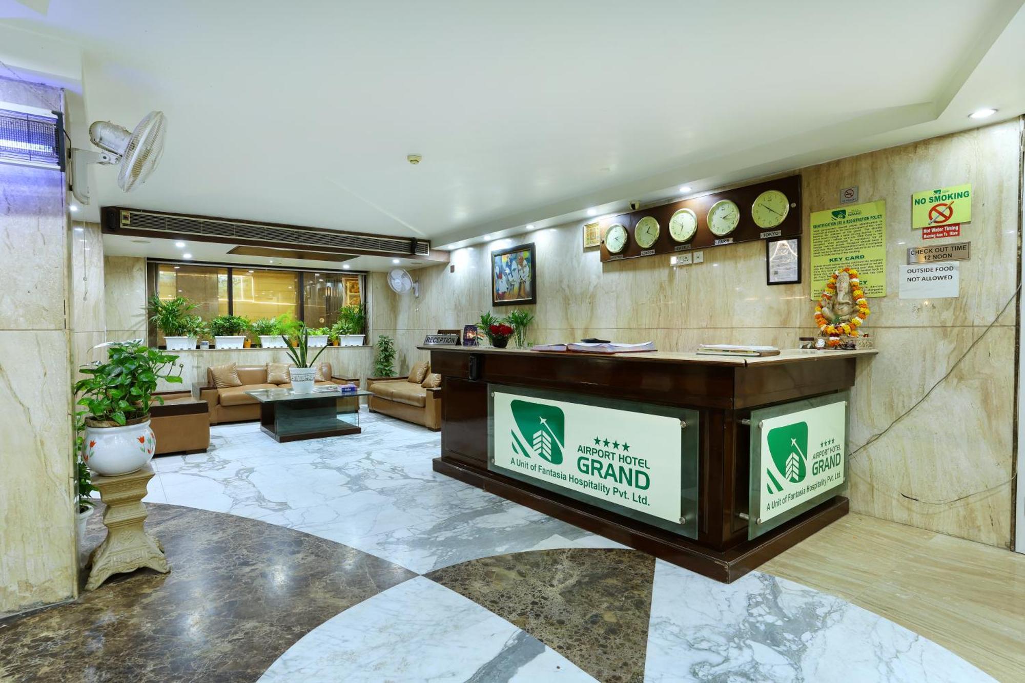 Airport Hotel Grand By Fantasia New Delhi Extérieur photo