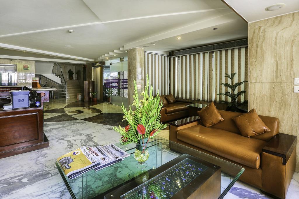 Airport Hotel Grand By Fantasia New Delhi Extérieur photo