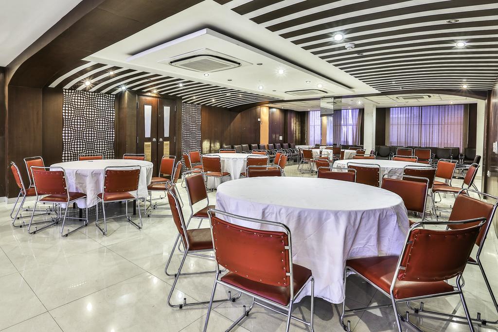 Airport Hotel Grand By Fantasia New Delhi Extérieur photo
