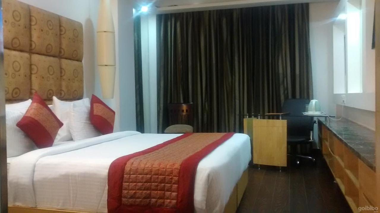 Airport Hotel Grand By Fantasia New Delhi Extérieur photo
